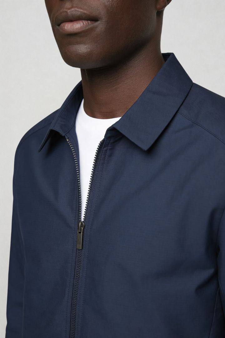 Walker Lightweight Essential Jacket – Navy Lightweight Polyester – Structured Zip Front – Modern Fit – Close-Up