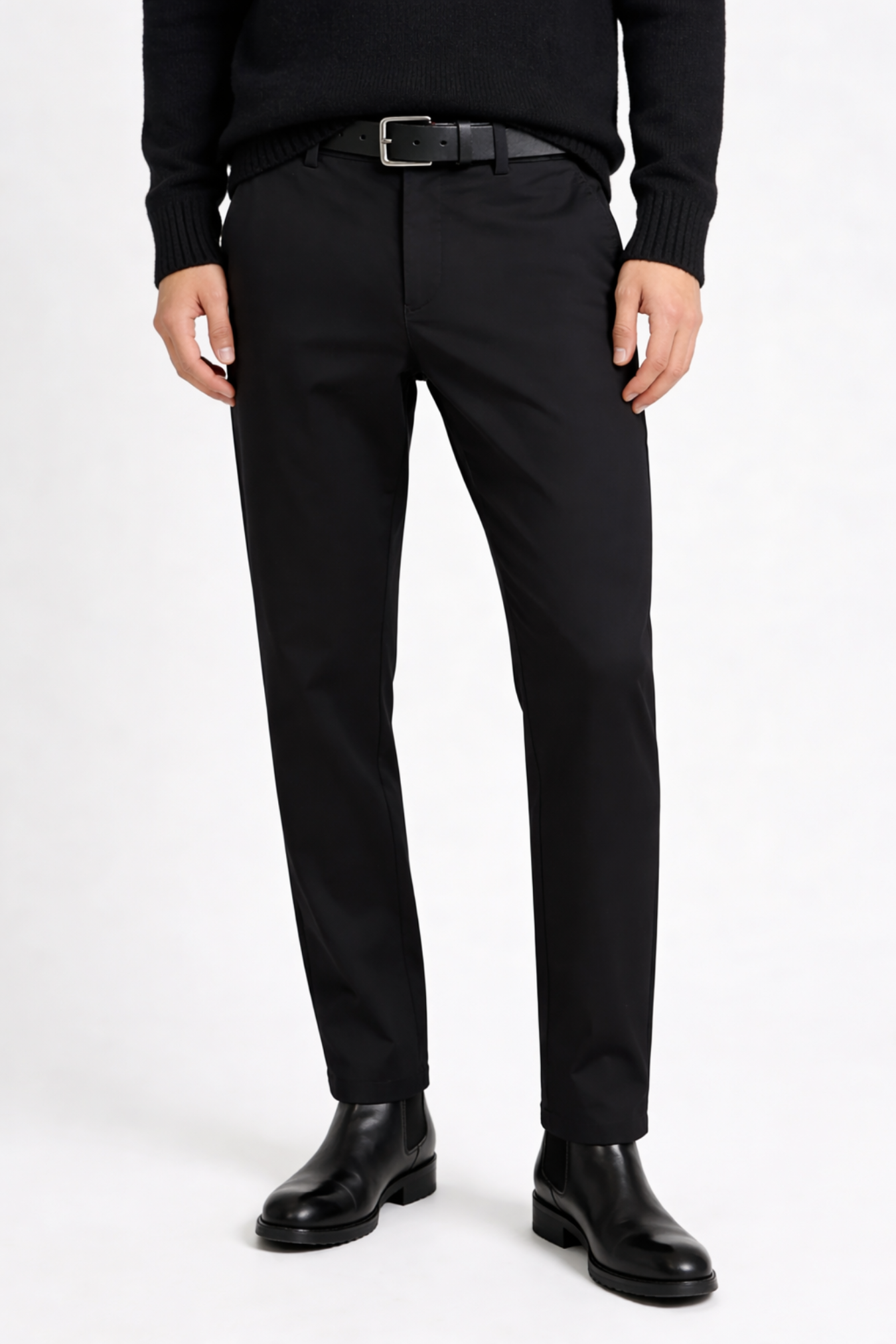 Modal posing with a black tailored stretch trouser of Lavencio